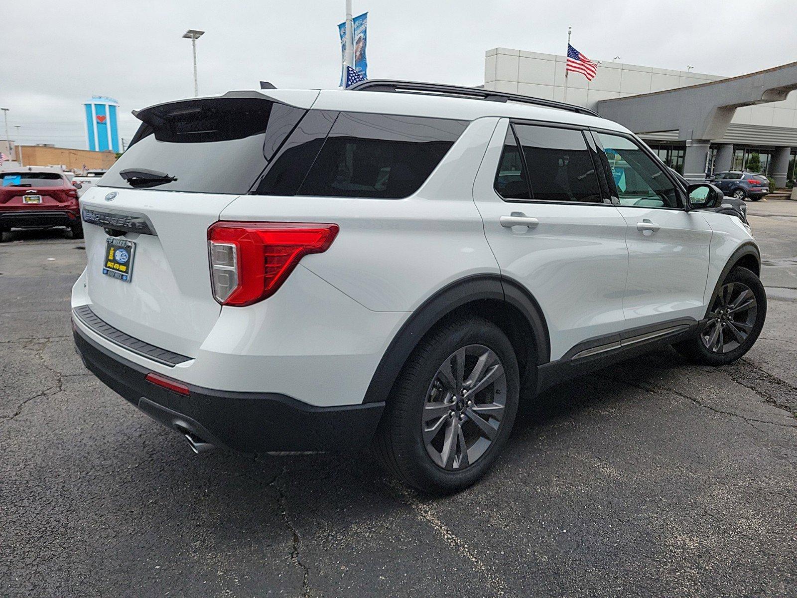 2021 Ford Explorer Vehicle Photo in Saint Charles, IL 60174