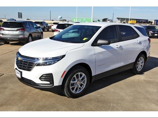 2024 Chevrolet Equinox Vehicle Photo in ROSENBERG, TX 77471-5675