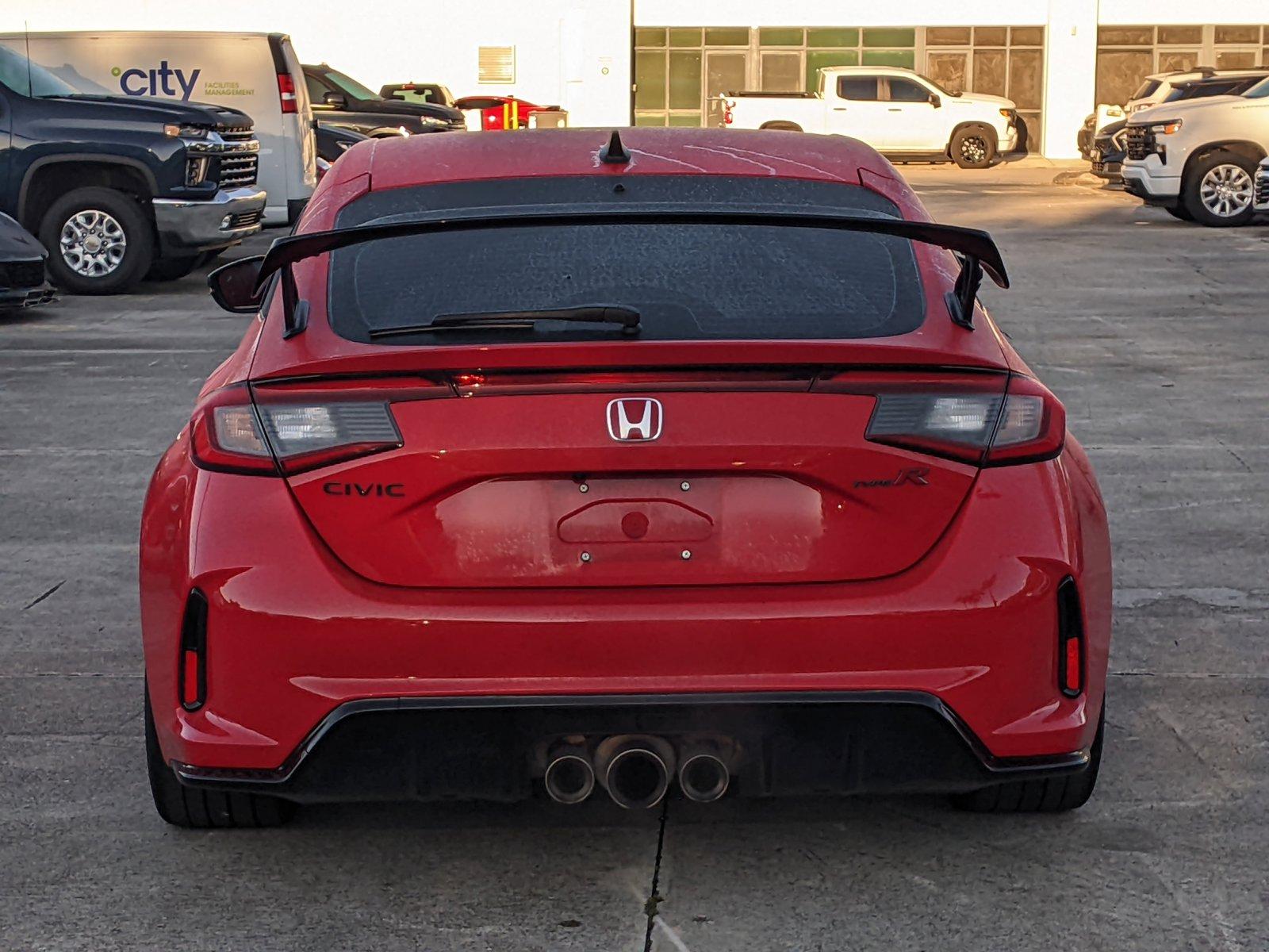 2023 Honda Civic Type R Vehicle Photo in PEMBROKE PINES, FL 33024-6534