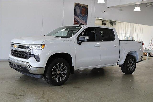 2025 Chevrolet Silverado 1500 Vehicle Photo in MEDINA, OH 44256-9001