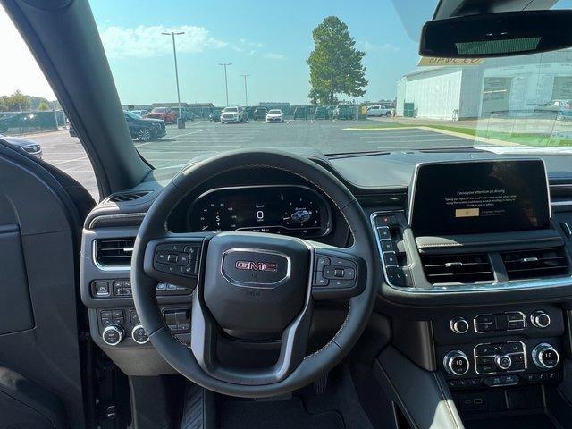 2023 GMC Yukon XL Vehicle Photo in BOWLING GREEN, KY 42104-4102