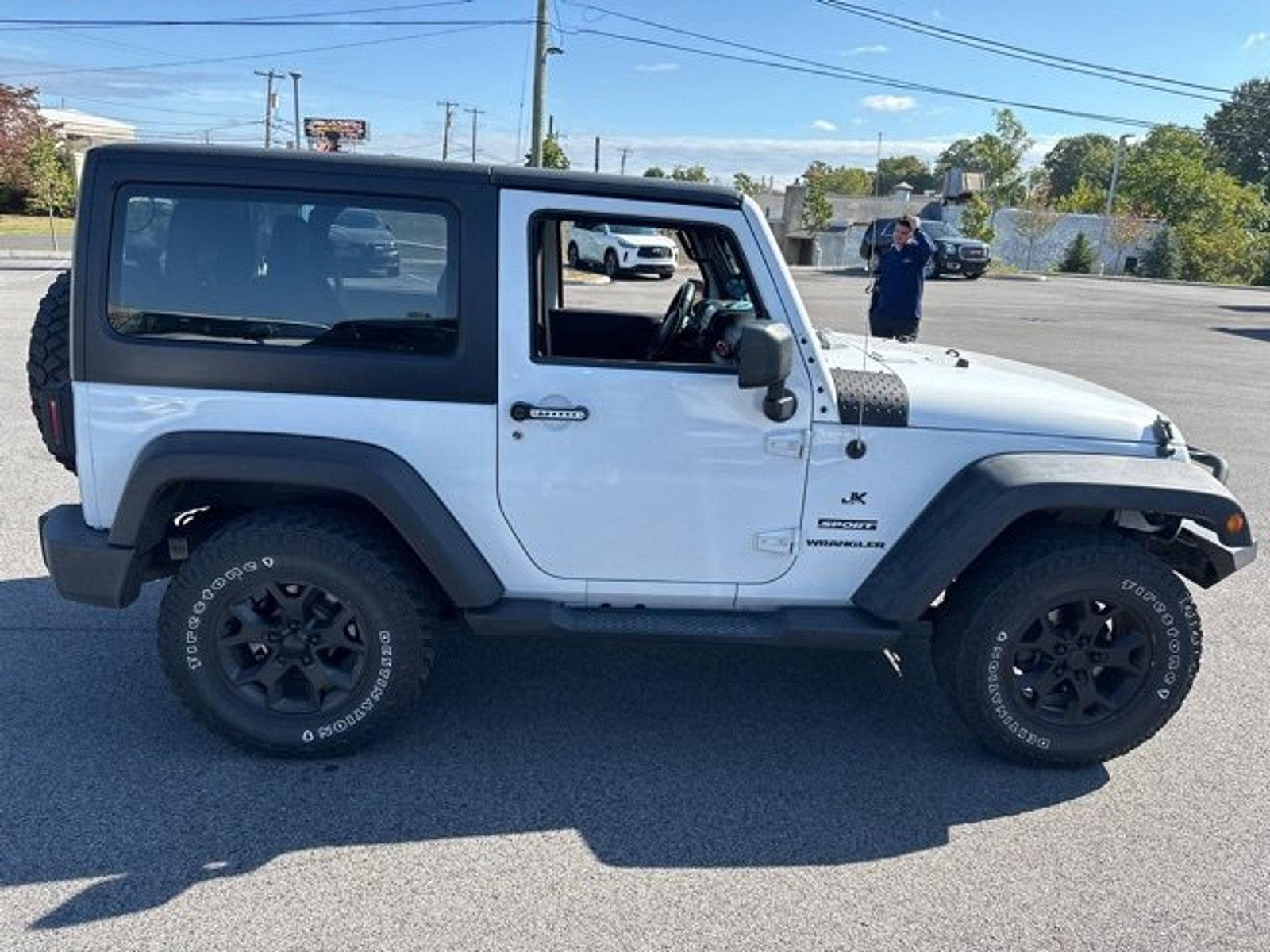 2013 Jeep Wrangler Vehicle Photo in Willow Grove, PA 19090