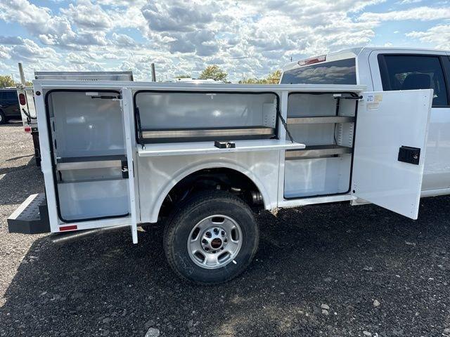 2024 GMC Sierra 2500 HD Vehicle Photo in MEDINA, OH 44256-9631