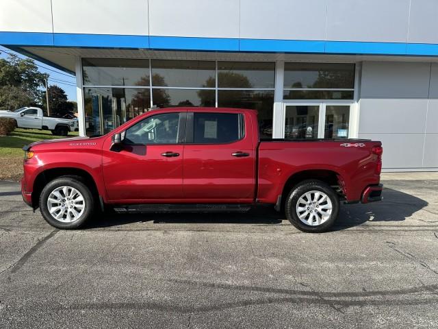 Used 2020 Chevrolet Silverado 1500 Custom with VIN 1GCUYBEF6LZ311077 for sale in Conneaut, OH