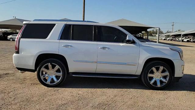 2017 Cadillac Escalade Vehicle Photo in MIDLAND, TX 79703-7718