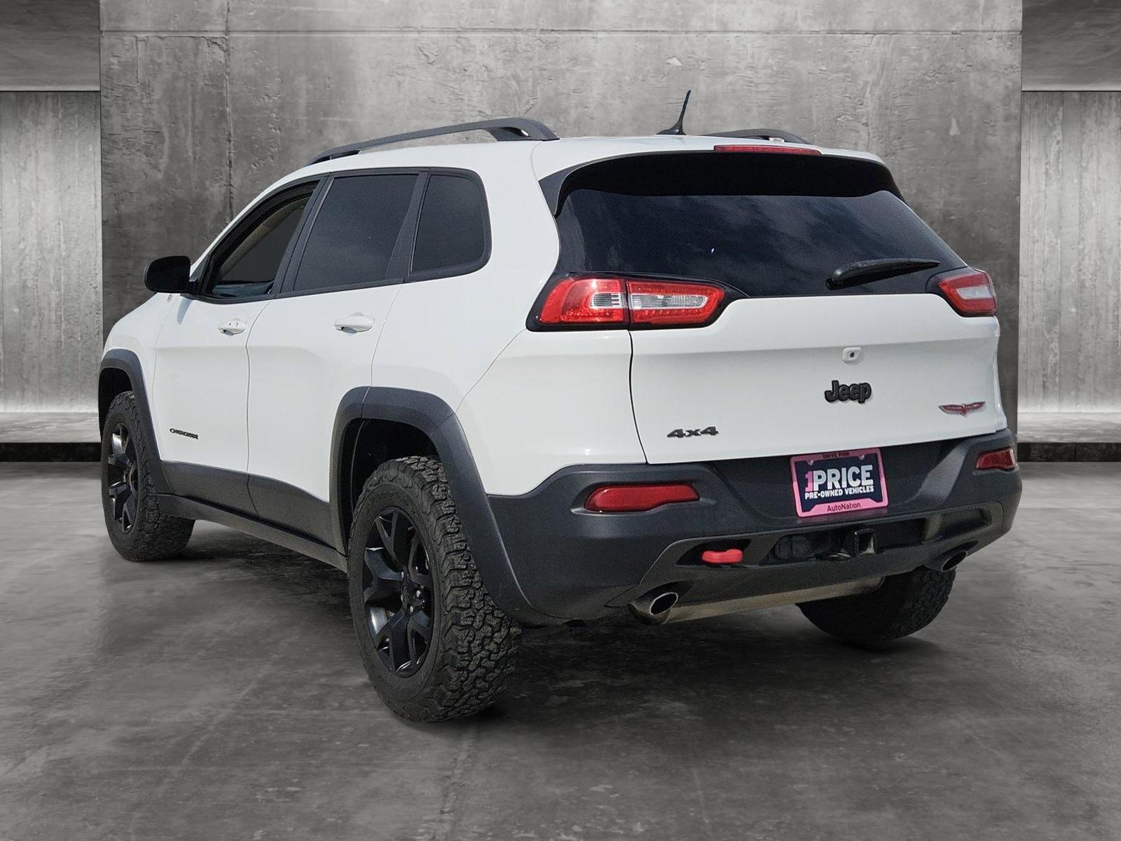 2015 Jeep Cherokee Vehicle Photo in NORTH RICHLAND HILLS, TX 76180-7199