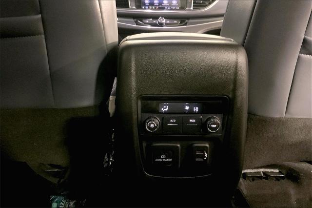 2020 Buick Enclave Vehicle Photo in Kansas City, MO 64114