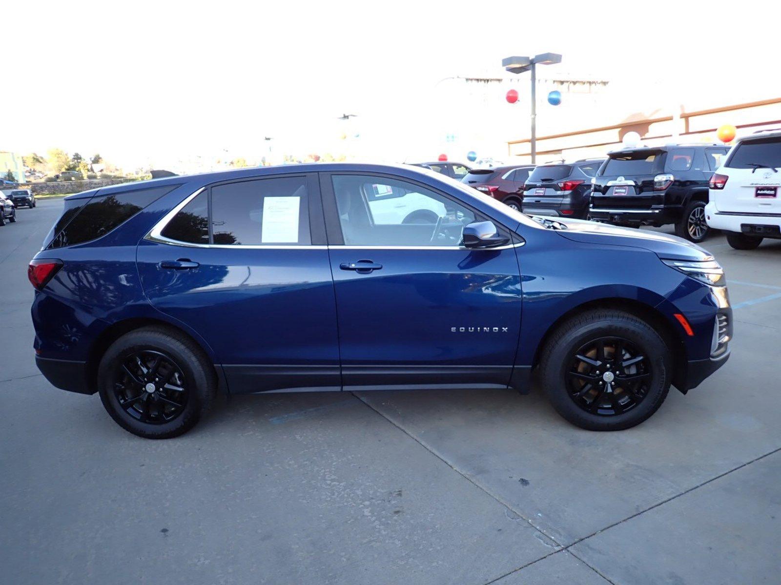 2022 Chevrolet Equinox Vehicle Photo in DENVER, CO 80221-3610