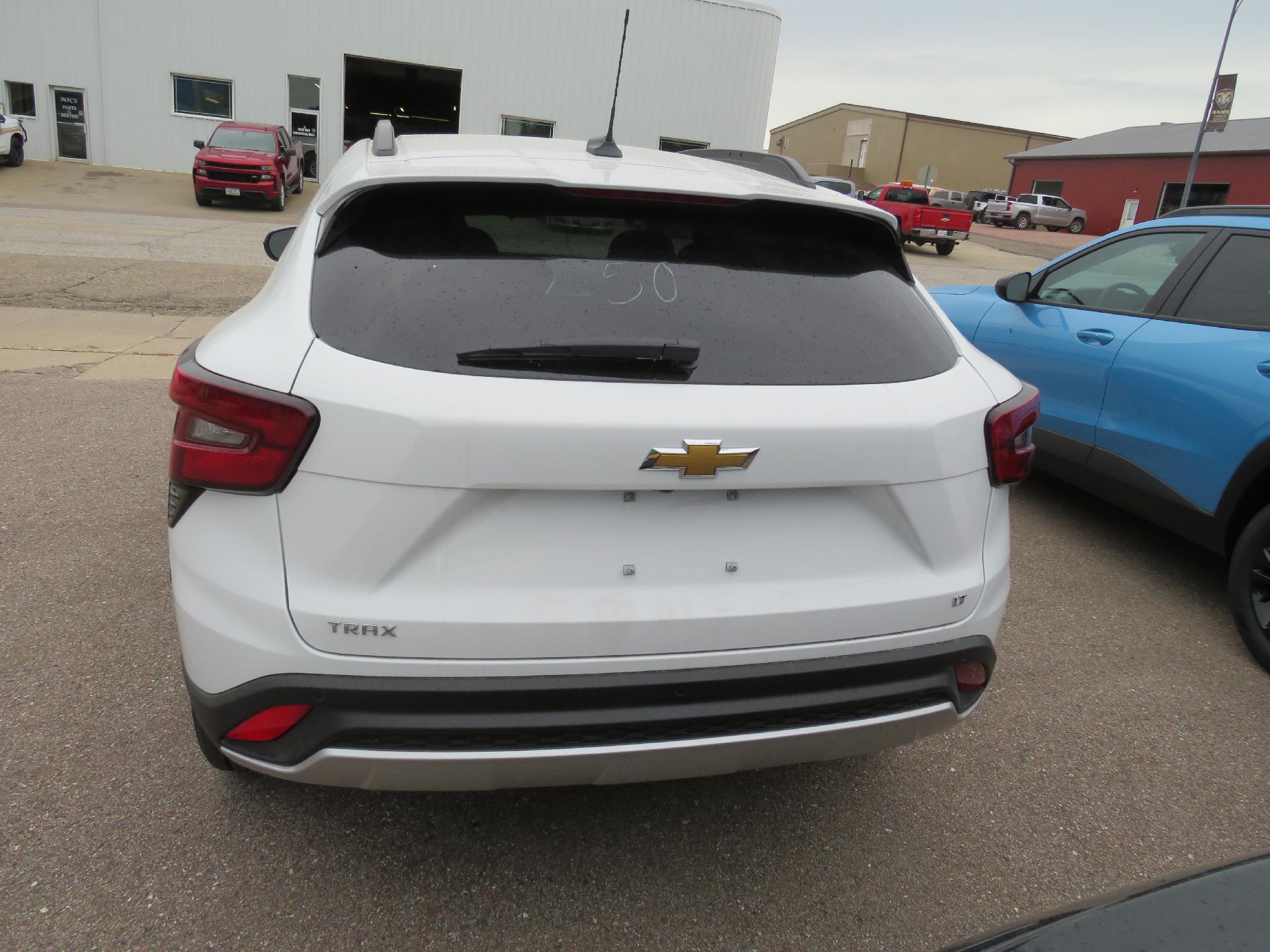 2025 Chevrolet Trax Vehicle Photo in MAPLETON, IA 51034-1072