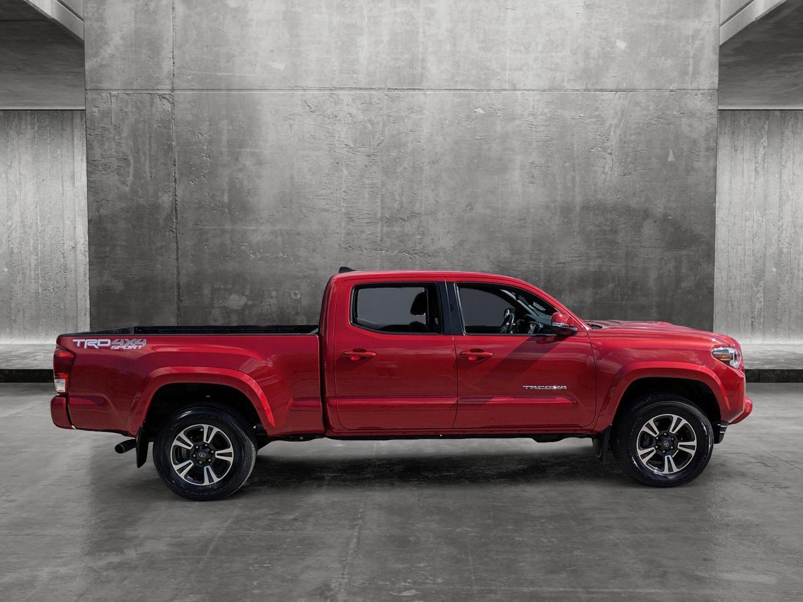 2019 Toyota Tacoma 4WD Vehicle Photo in Tampa, FL 33614