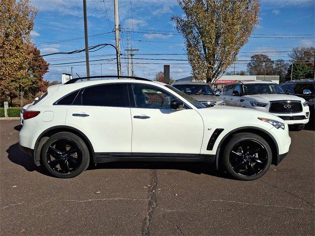 2016 INFINITI QX70 Vehicle Photo in Willow Grove, PA 19090