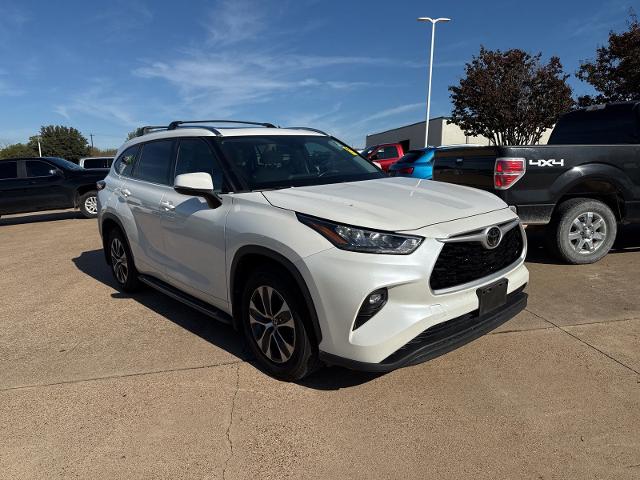 2020 Toyota Highlander Vehicle Photo in Weatherford, TX 76087