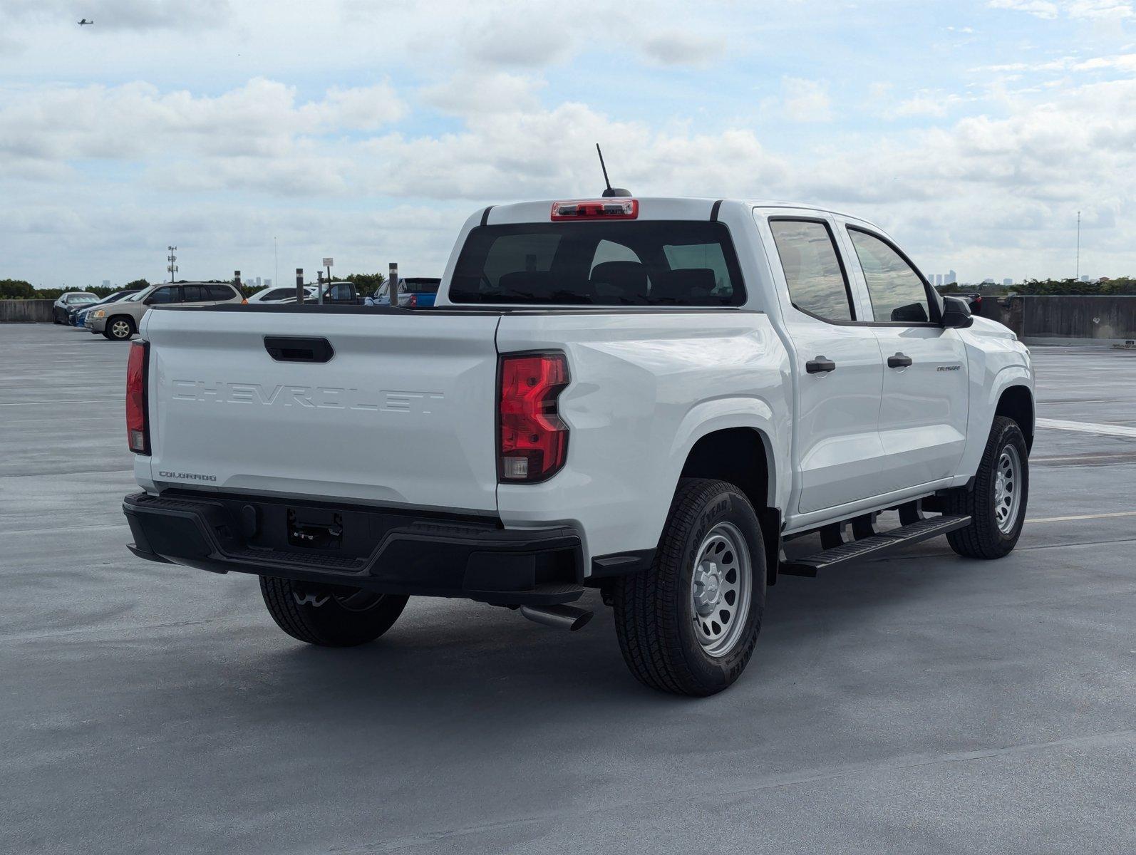 2024 Chevrolet Colorado Vehicle Photo in PEMBROKE PINES, FL 33024-6534