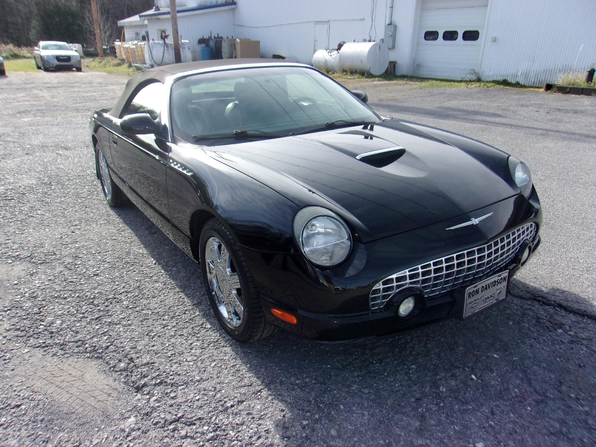 Used 2002 Ford Thunderbird Premium with VIN 1FAHP60A12Y123598 for sale in Ebensburg, PA