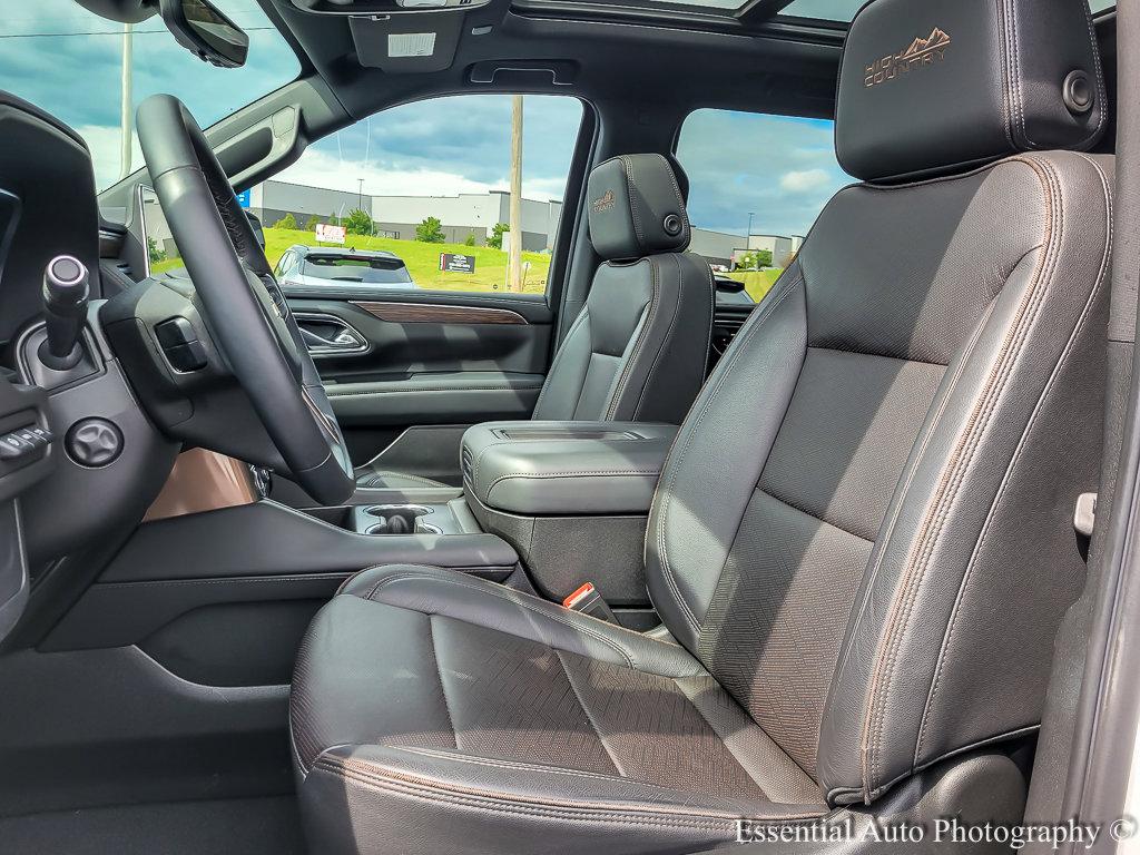 2023 Chevrolet Suburban Vehicle Photo in AURORA, IL 60503-9326