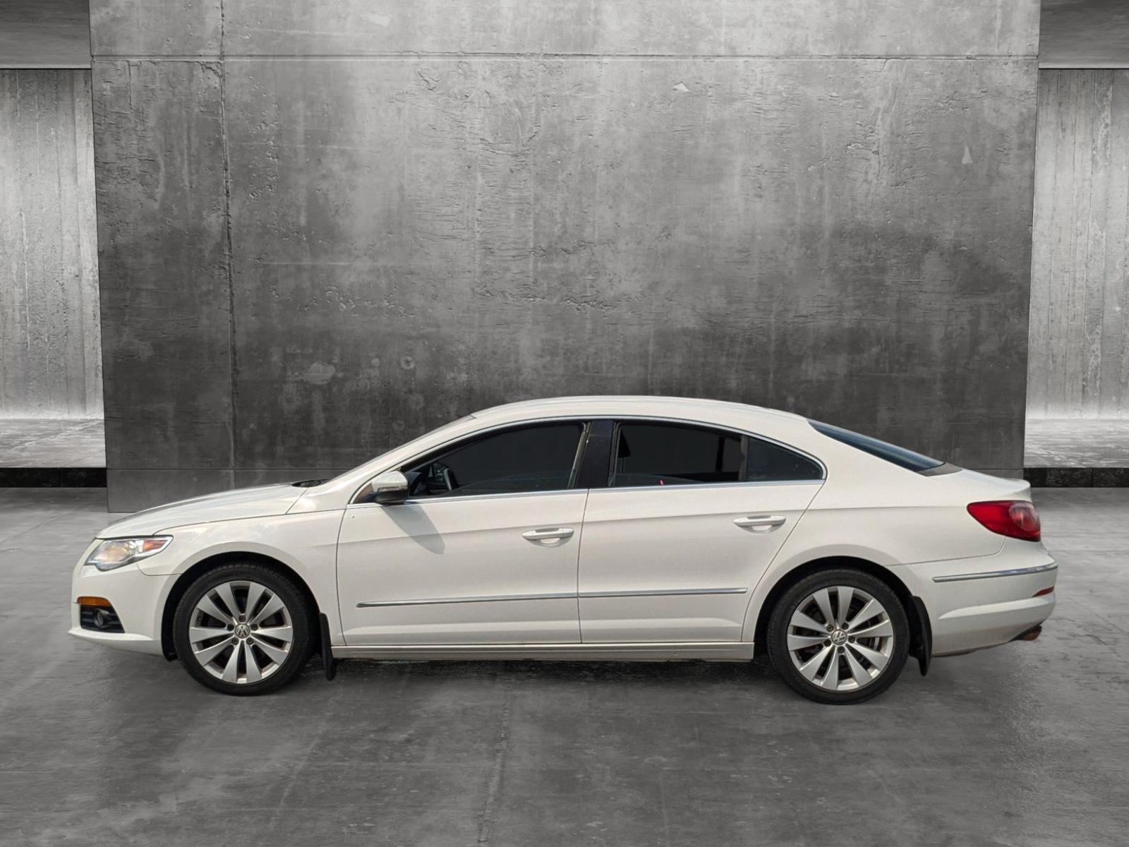 2010 Volkswagen CC Vehicle Photo in St. Petersburg, FL 33713