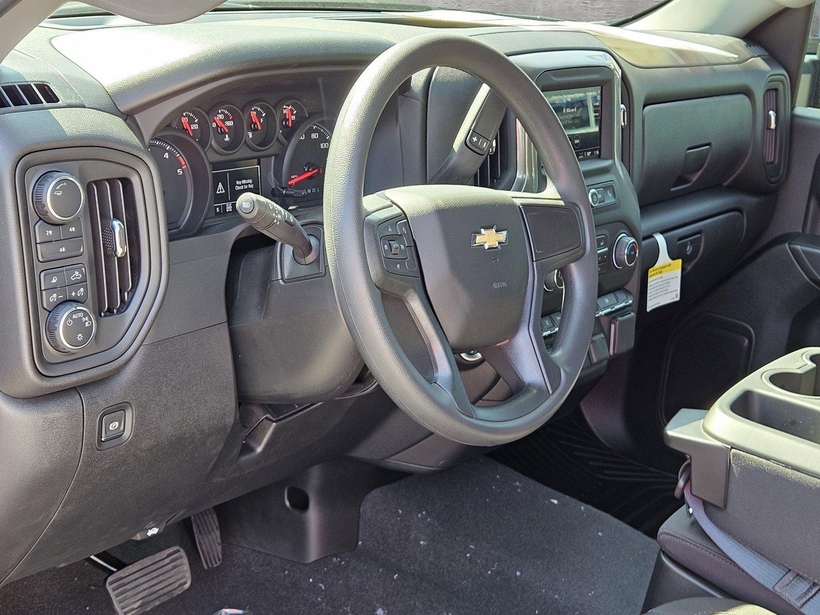 2025 Chevrolet Silverado 2500 HD Vehicle Photo in NORTH RICHLAND HILLS, TX 76180-7199