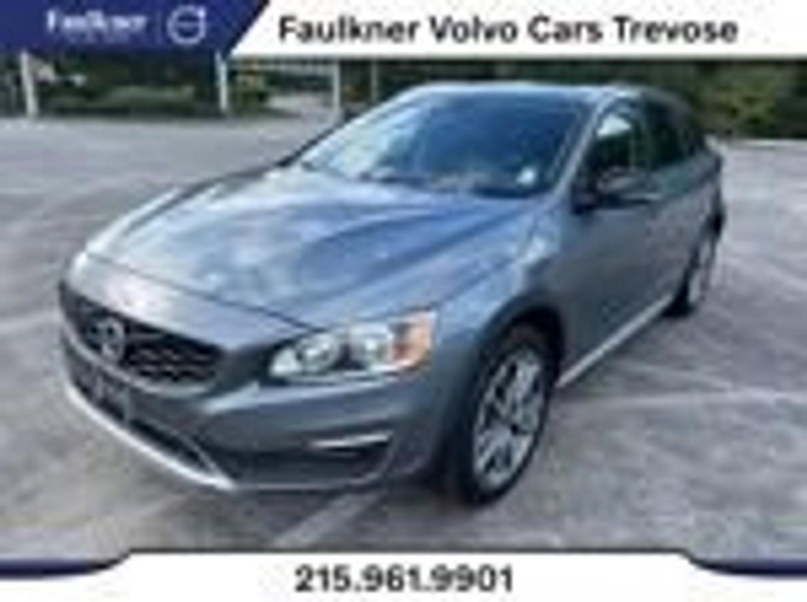 2018 Volvo V60 Cross Country Vehicle Photo in Trevose, PA 19053