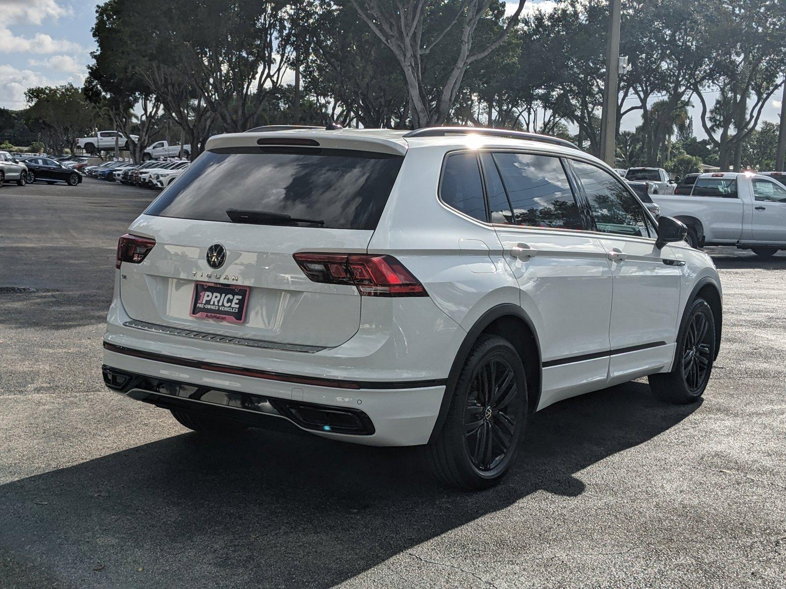 2022 Volkswagen Tiguan Vehicle Photo in GREENACRES, FL 33463-3207