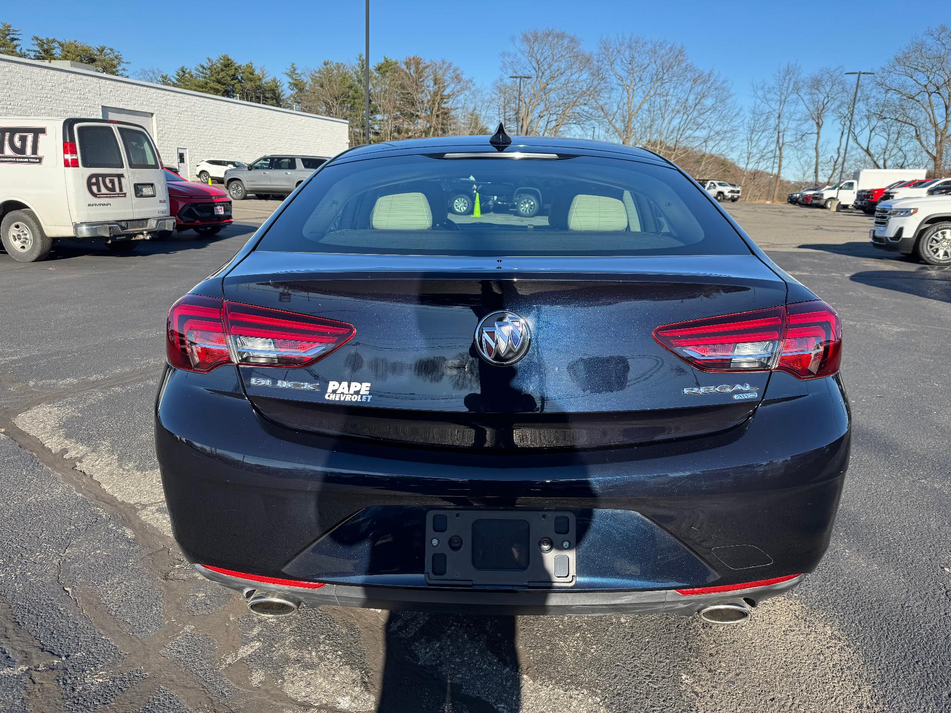 2018 Buick Regal Sportback Vehicle Photo in SOUTH PORTLAND, ME 04106-1997