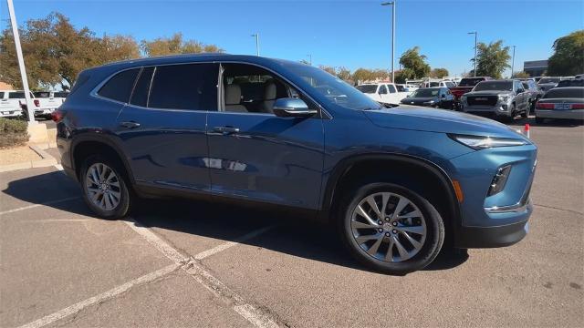 2025 Buick Enclave Vehicle Photo in GOODYEAR, AZ 85338-1310