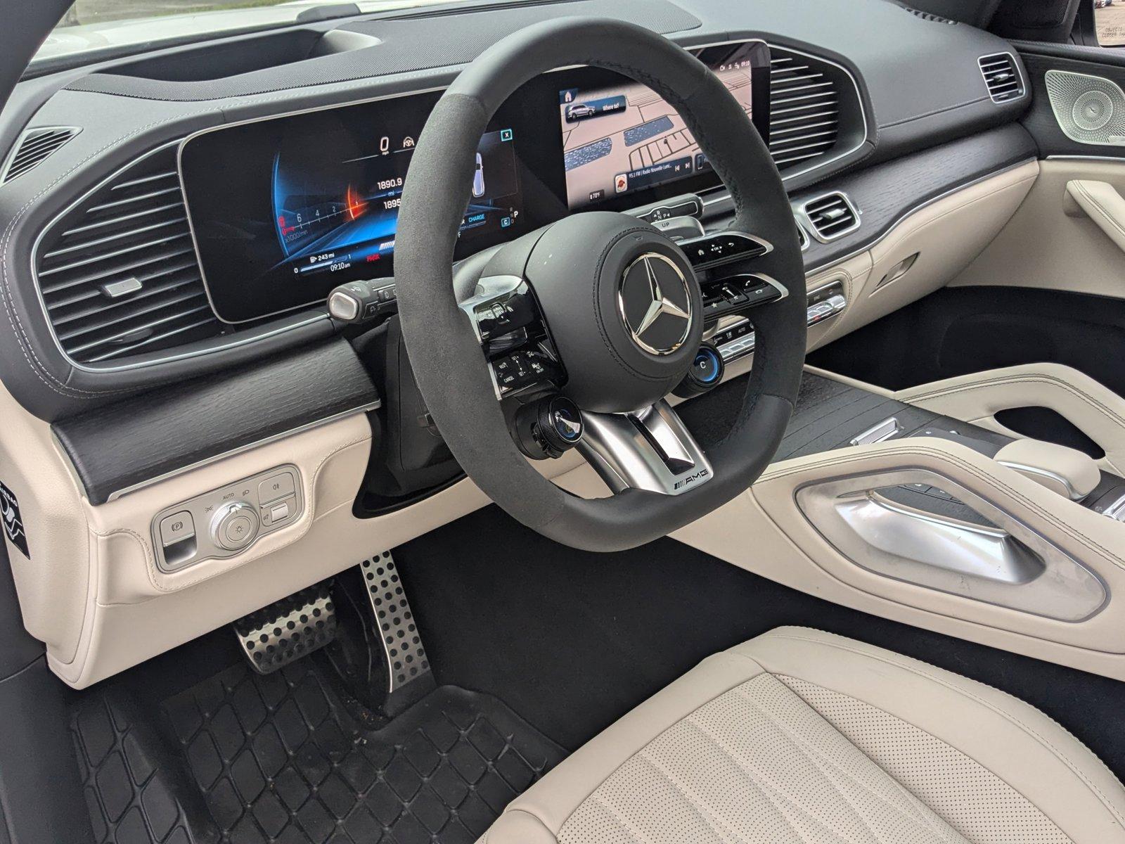 2024 Mercedes-Benz GLS Vehicle Photo in Coconut Creek, FL 33073