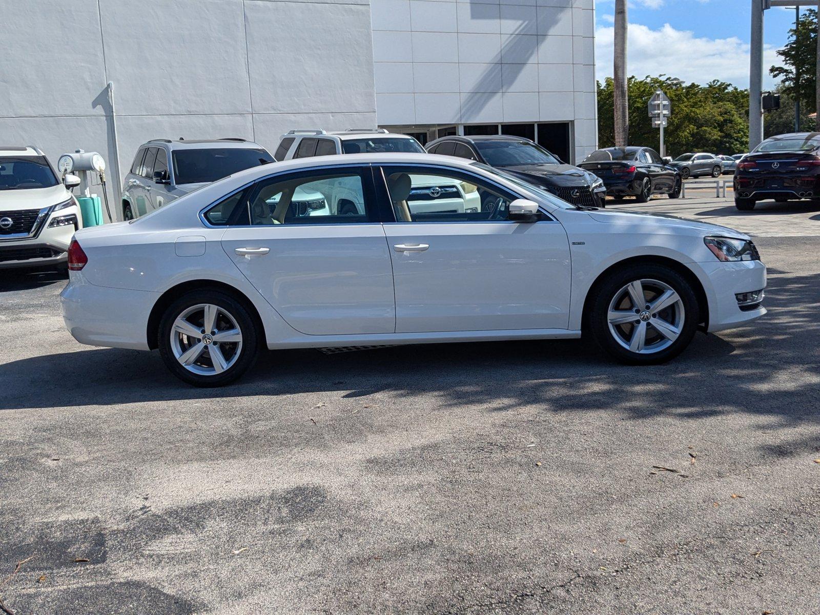 2015 Volkswagen Passat Vehicle Photo in Miami, FL 33135