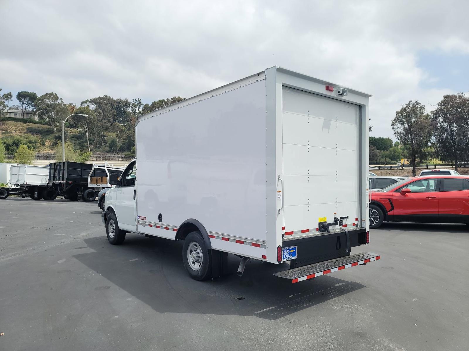 2023 Chevrolet Express Commercial Cutaway Vehicle Photo in LA MESA, CA 91942-8211