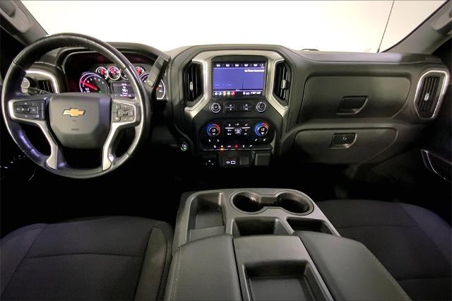 2020 Chevrolet Silverado 1500 Vehicle Photo in Lees Summit, MO 64086