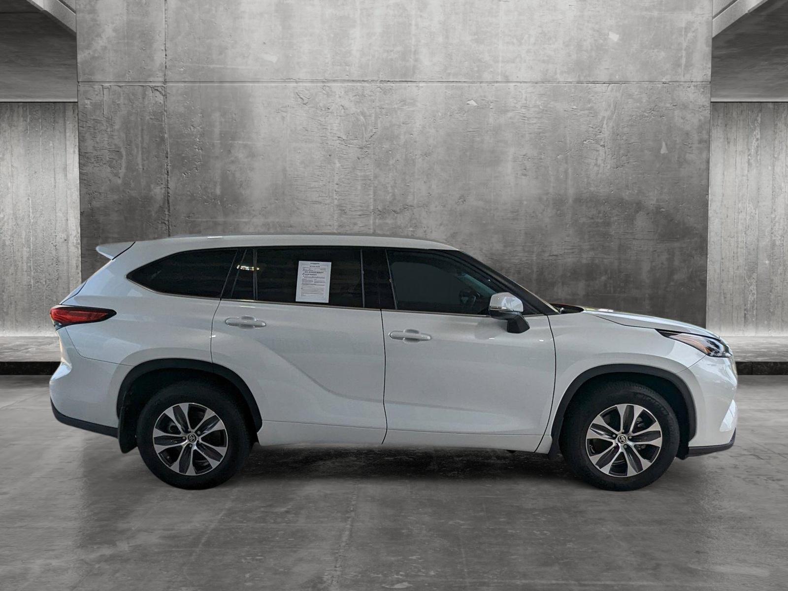 2022 Toyota Highlander Vehicle Photo in Orlando, FL 32811