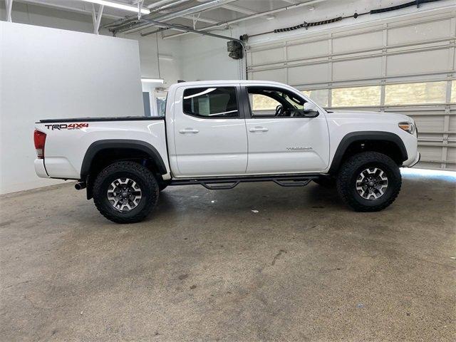 2017 Toyota Tacoma Vehicle Photo in PORTLAND, OR 97225-3518