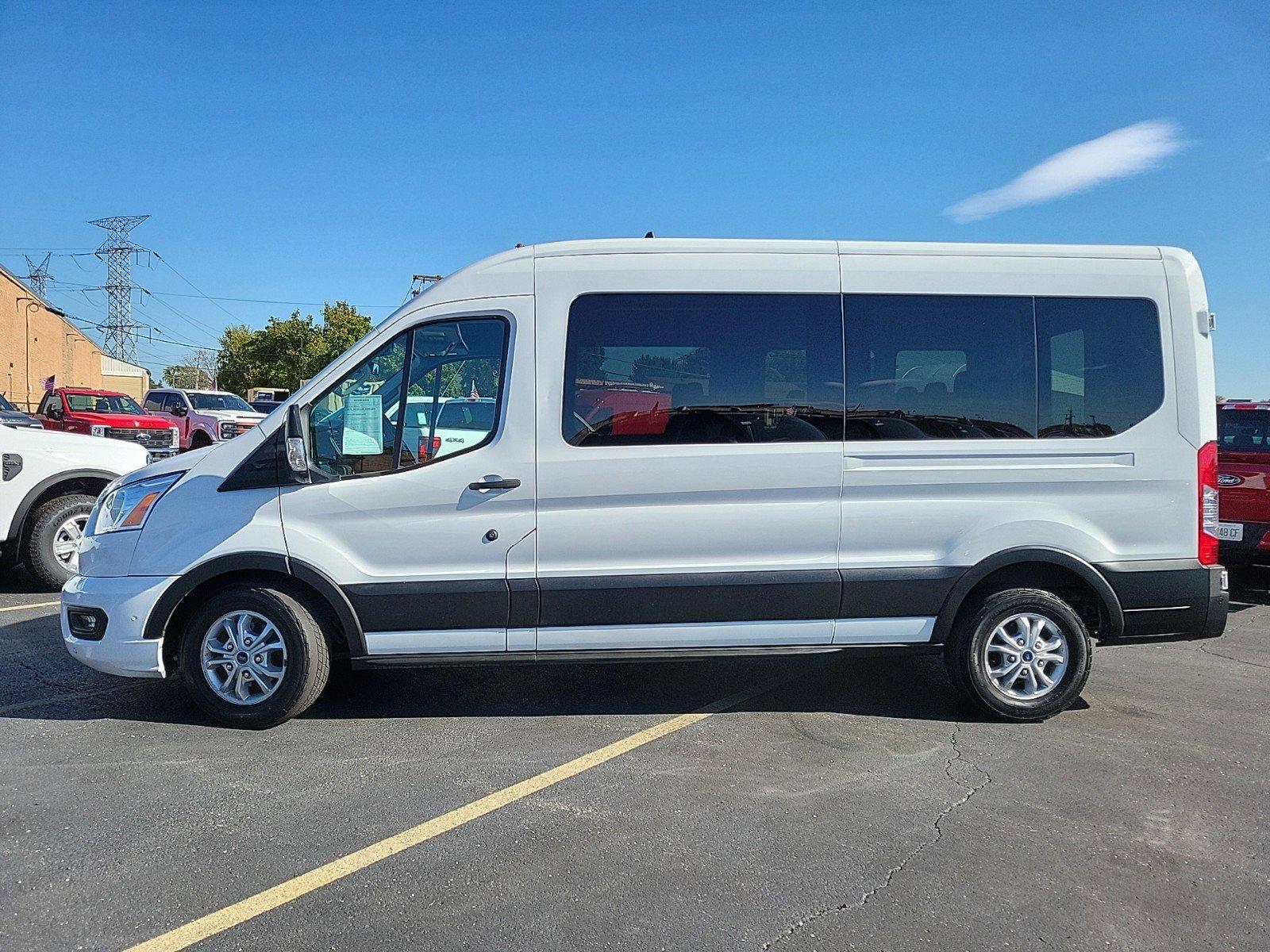 2021 Ford Transit Passenger Wagon Vehicle Photo in Saint Charles, IL 60174