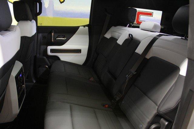 2024 GMC HUMMER EV SUV Vehicle Photo in ST JOHNS, MI 48879-1562