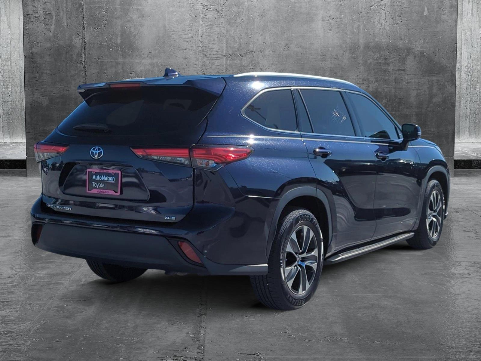 2020 Toyota Highlander Vehicle Photo in Ft. Myers, FL 33907