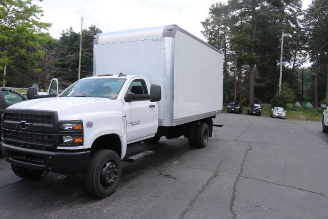 2023 Chevrolet Silverado 4500 HD Vehicle Photo in MONTICELLO, NY 12701-3853