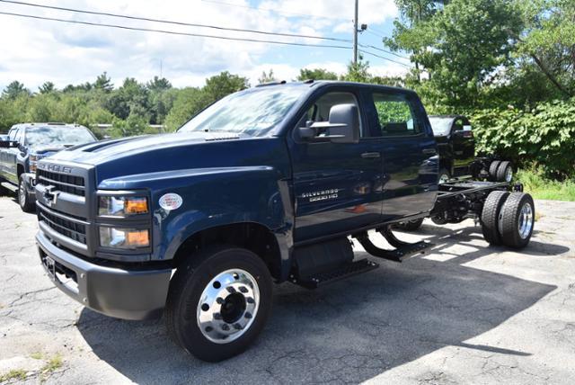 2024 Chevrolet Silverado 5500 HD Vehicle Photo in WHITMAN, MA 02382-1041