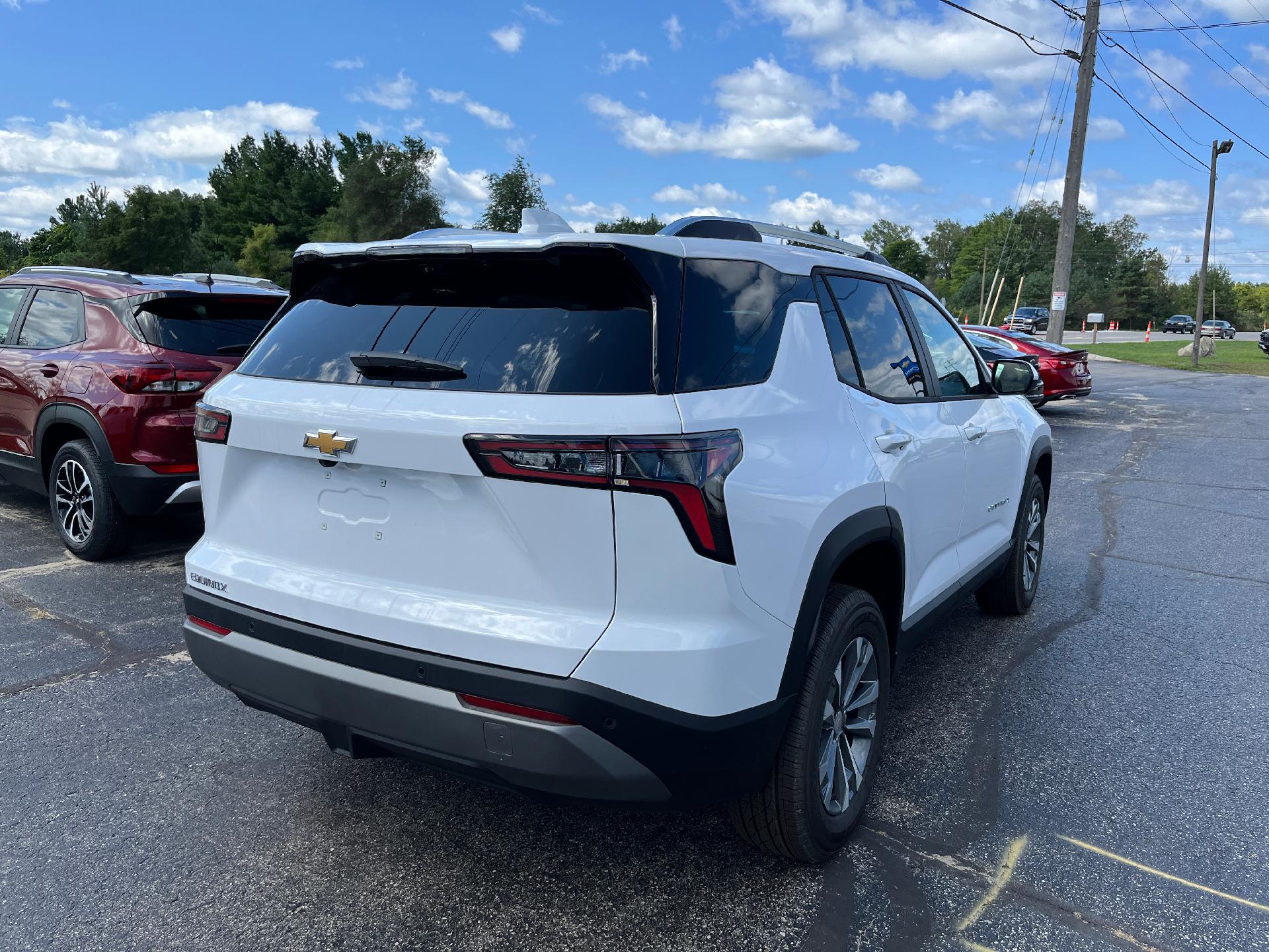 2025 Chevrolet Equinox Vehicle Photo in CLARE, MI 48617-9414