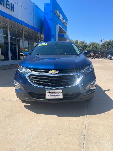 Used 2019 Chevrolet Equinox LT with VIN 2GNAXKEV2K6223383 for sale in Pratt, KS