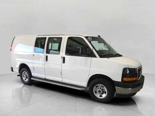 2022 GMC Savana Cargo 2500 Vehicle Photo in GREEN BAY, WI 54303-3330