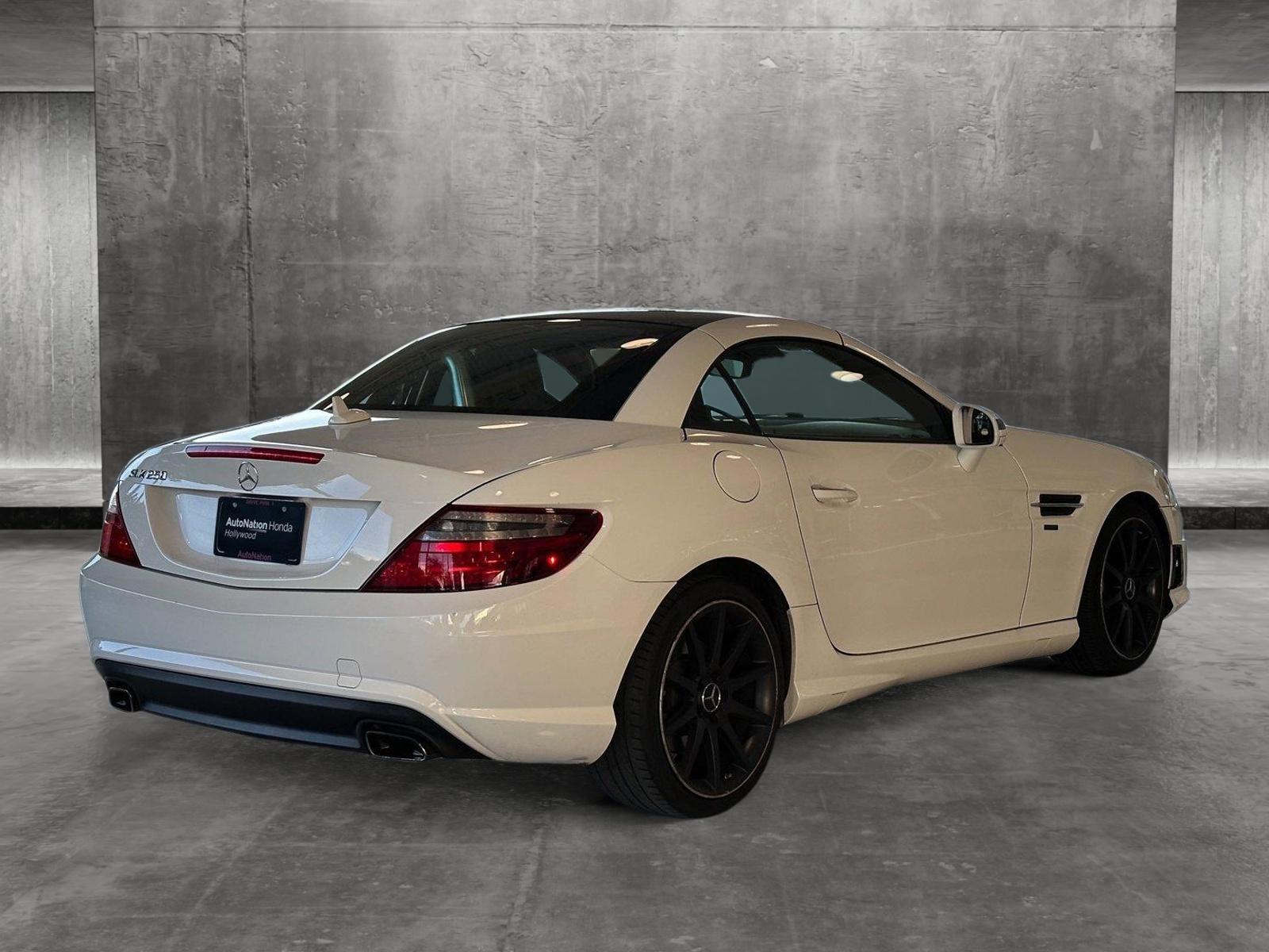 2015 Mercedes-Benz SLK-Class Vehicle Photo in Hollywood, FL 33021