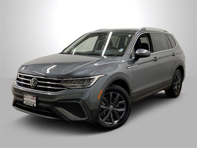 2022 Volkswagen Tiguan Vehicle Photo in PORTLAND, OR 97225-3518