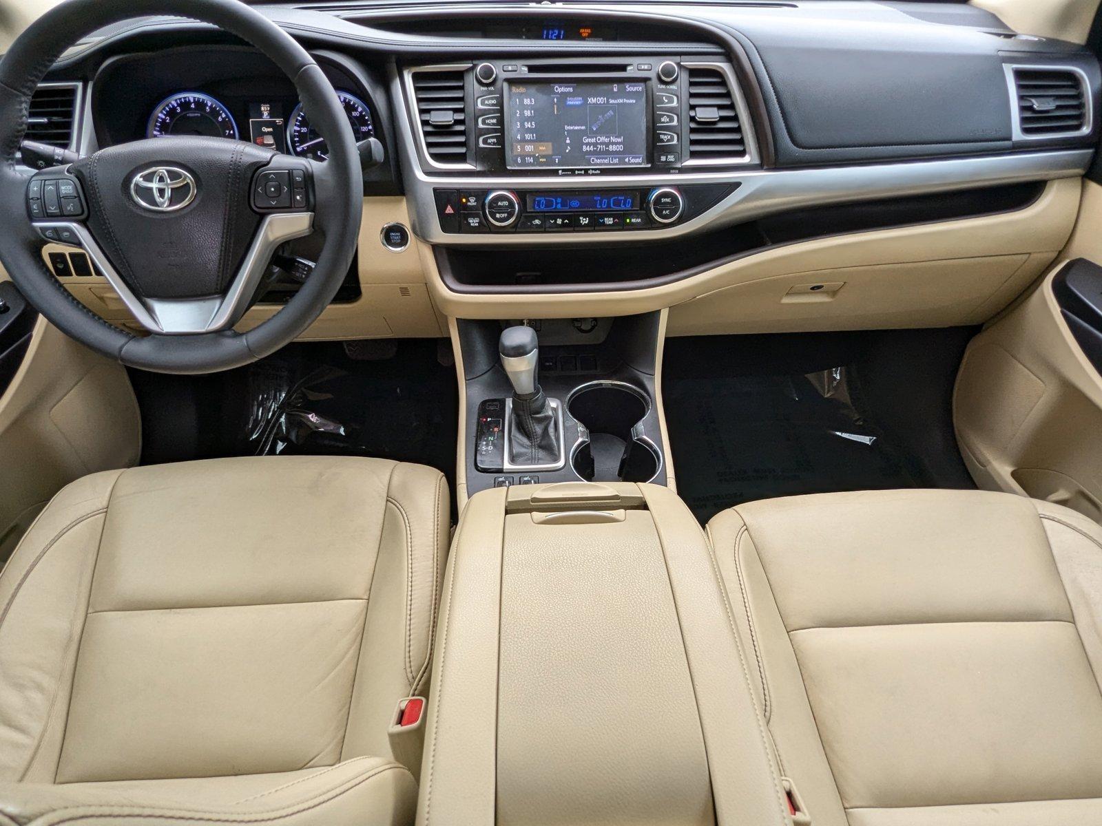 2016 Toyota Highlander Vehicle Photo in Panama City, FL 32401