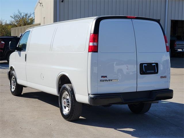 2023 GMC Savana Cargo 2500 Vehicle Photo in GAINESVILLE, TX 76240-2013