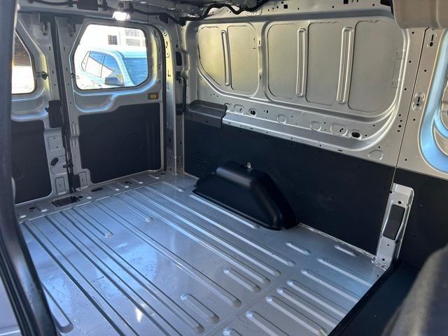 2022 Ford Transit Crew Van Vehicle Photo in Danville, KY 40422-2805