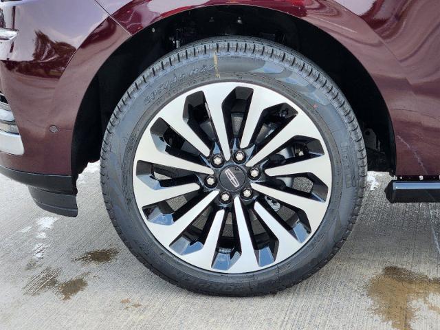 2024 Lincoln Navigator Vehicle Photo in Stephenville, TX 76401-3713