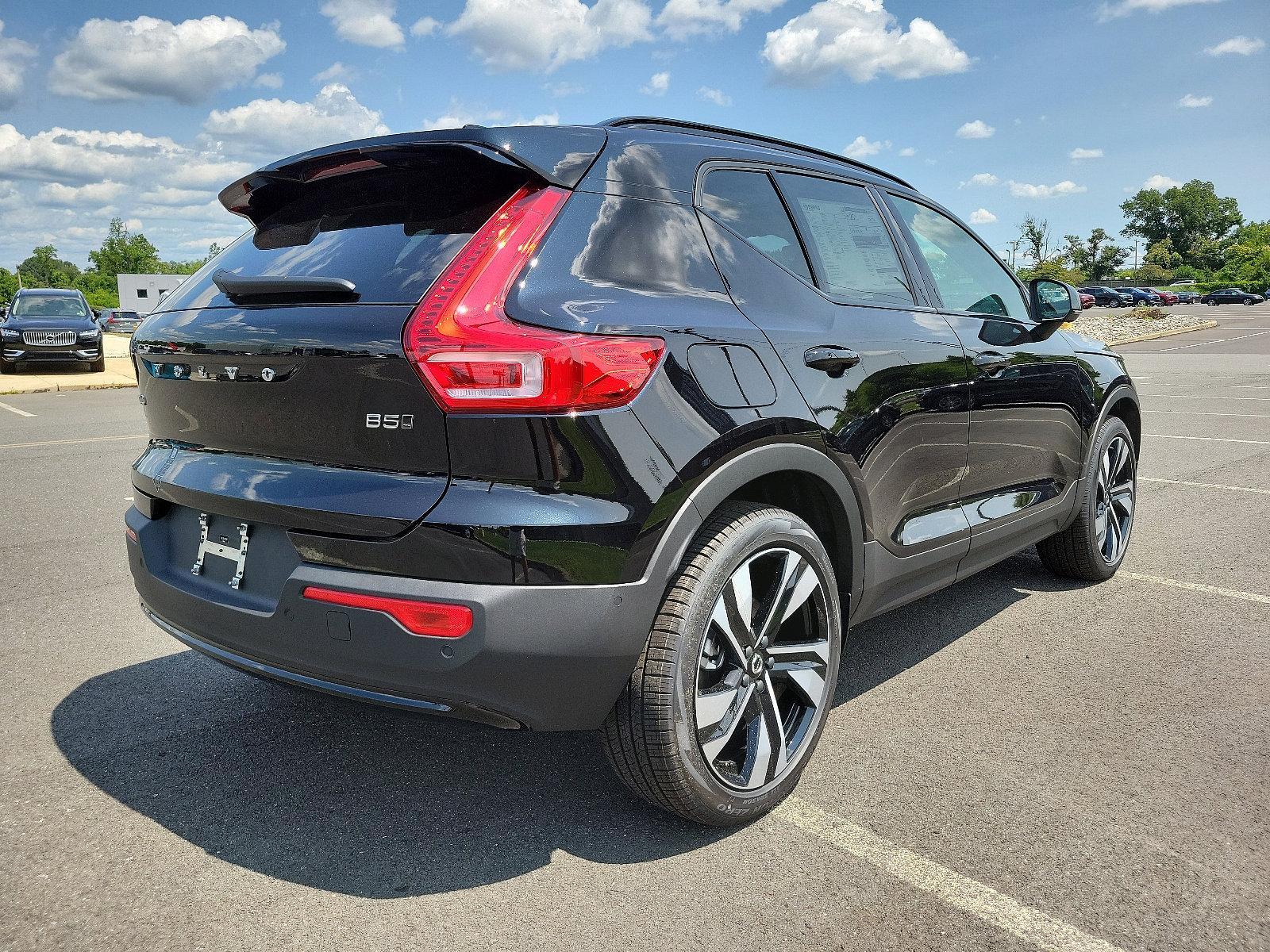 2024 Volvo XC40 Vehicle Photo in Trevose, PA 19053