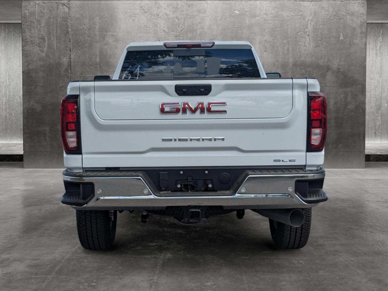 2024 GMC Sierra 2500 HD Vehicle Photo in LONE TREE, CO 80124-2750