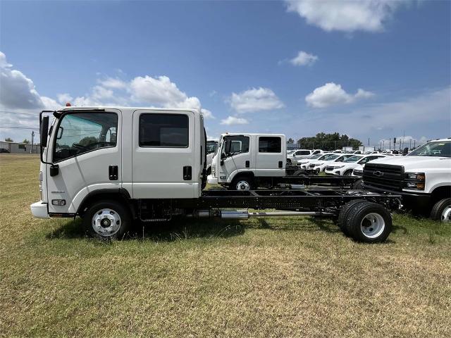 2025 Chevrolet Low Cab Forward 3500 Vehicle Photo in ALCOA, TN 37701-3235