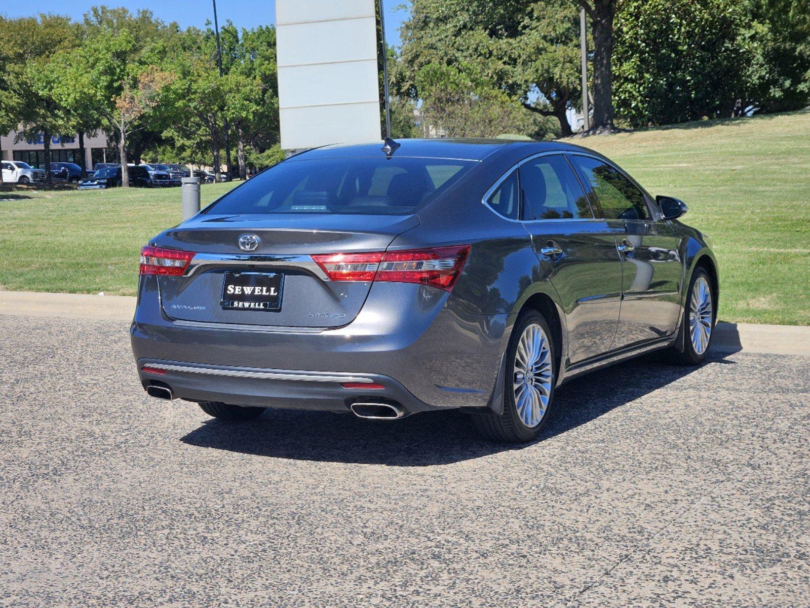 2017 Toyota Avalon Vehicle Photo in FORT WORTH, TX 76132