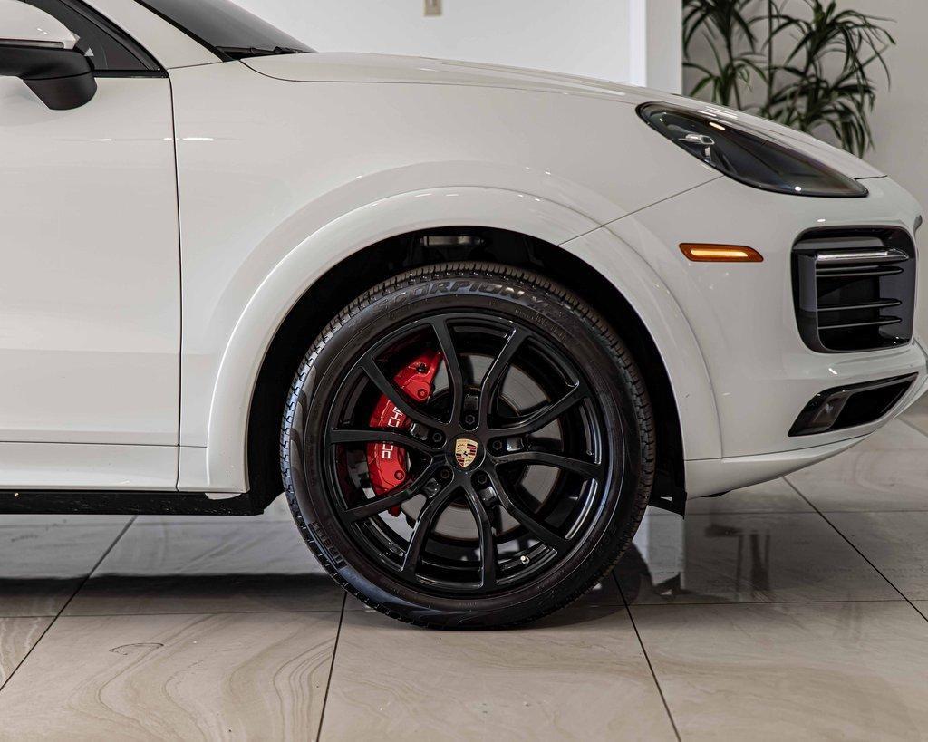 2023 Porsche Cayenne Vehicle Photo in Plainfield, IL 60586